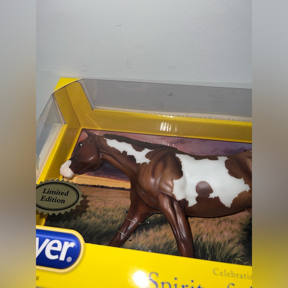 Breyer Kodi #760245 Flagship Special Run 2018 New in Box - Picture 10 of 15